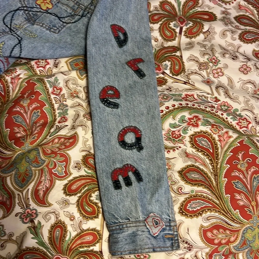 CHICO’S Denim Jean Jacket Love Dream Peace - Picture 4 of 10